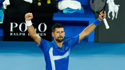 Avustralya Açık'taki erken finalde Novak Djokovic turladı