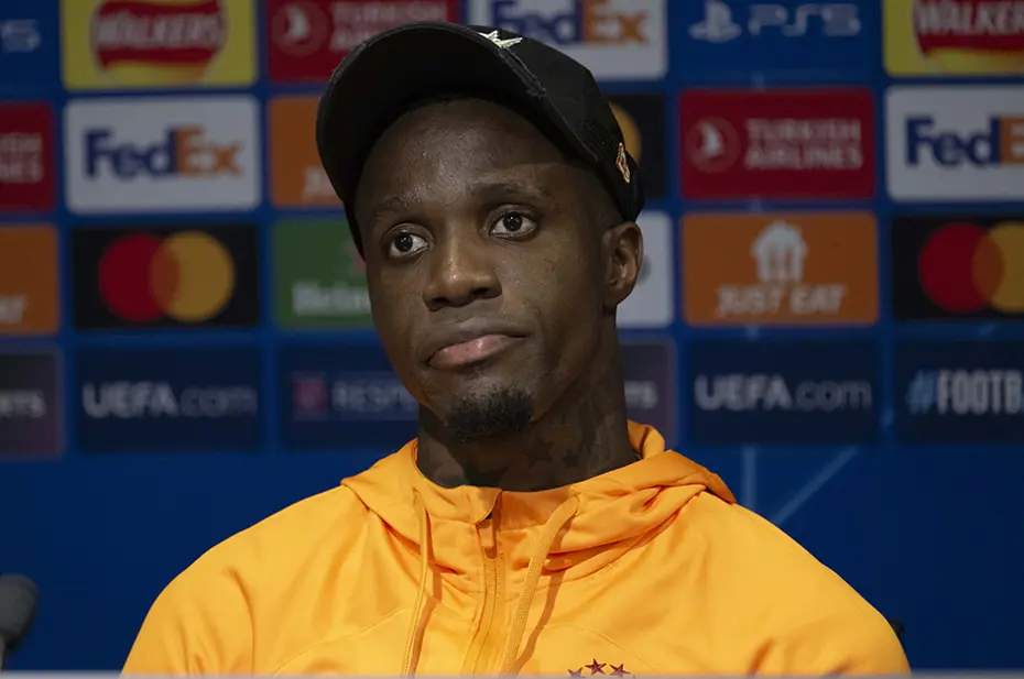 Wilfried Zaha'dan Galatasaray taraftarına sitem: Neden oynamadığı sorusuna çarpıcı cevap - 2 Wilfried Zaha'dan Galatasaray taraftarına sitem: Neden oynamadığı sorusuna çarpıcı cevap - 2