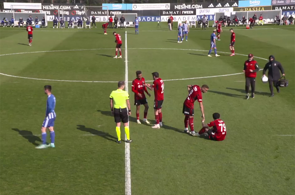 Beşiktaş'ın hazırlık maçında sakatlık: Oyuna devam edemedi