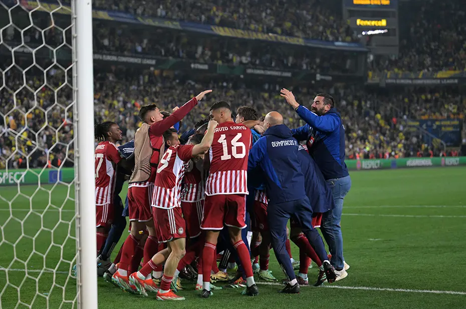 Fenerbahçe maçında 3 penaltı kurtaran kaleciden "muska" itirafı - 5 Fenerbahçe maçında 3 penaltı kurtaran kaleciden "muska" itirafı - 5