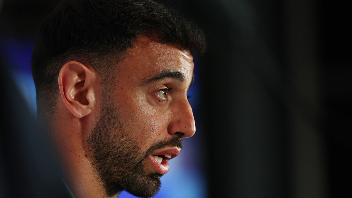 Manchester United, Galatasaray'a bildirdi! Bruno Fernandes transferinin maliyeti belli oldu