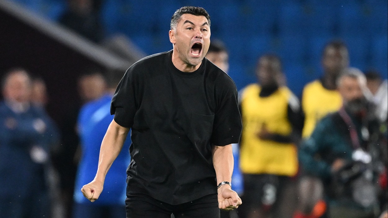 Burak Yılmaz'dan Onuachu'yu 'Kaleden Uzak Tutma Sanatı': Plan Tıkır Tıkır İşledi (1-1 Ama Olsun!)