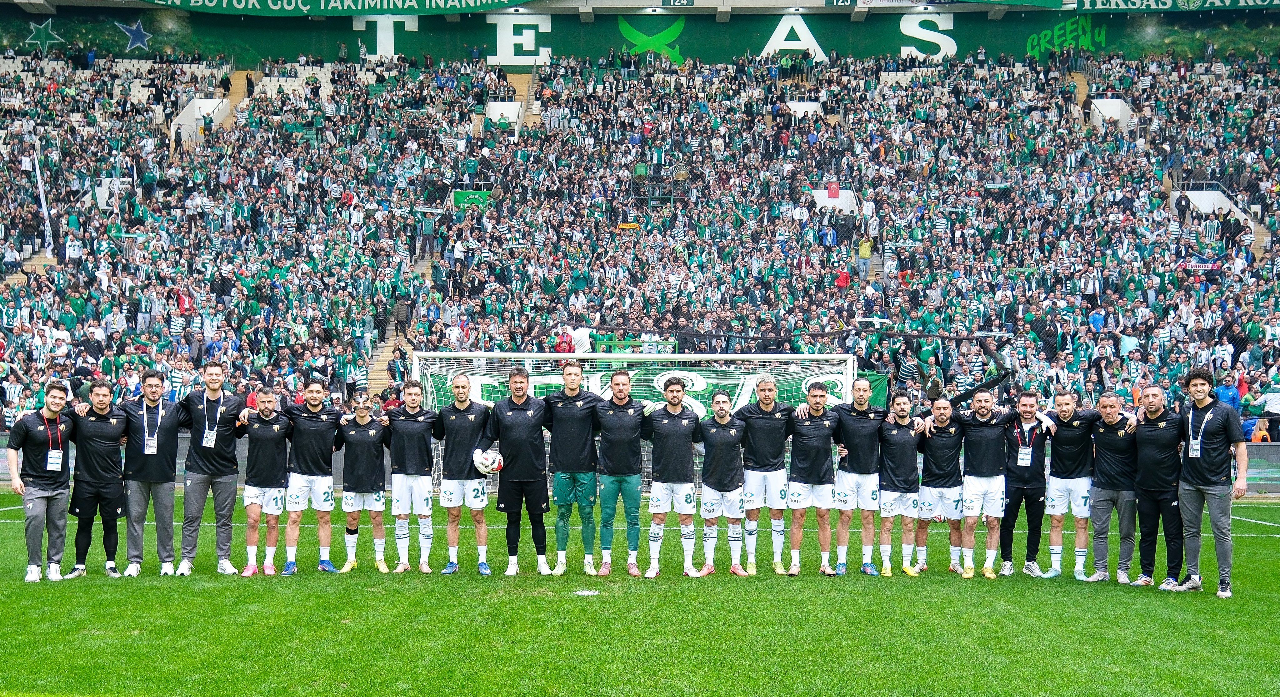 1. Lig'in yeni takımı Bursaspor'dan inanılmaz rekor! Tamamı tükendi