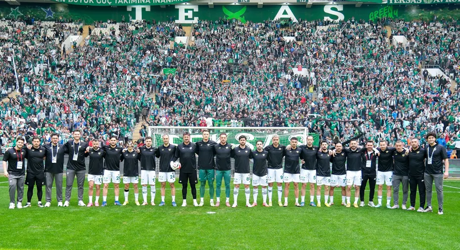 Ne yaptın Bursaspor, Türk futbol tarihinde bir ilk! Hayrete düşürdüler - 4