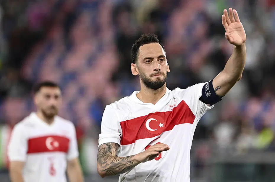 Gözyaşlarına boğulan Hakan Çalhanoğlu'ndan Montella açıklaması - 5