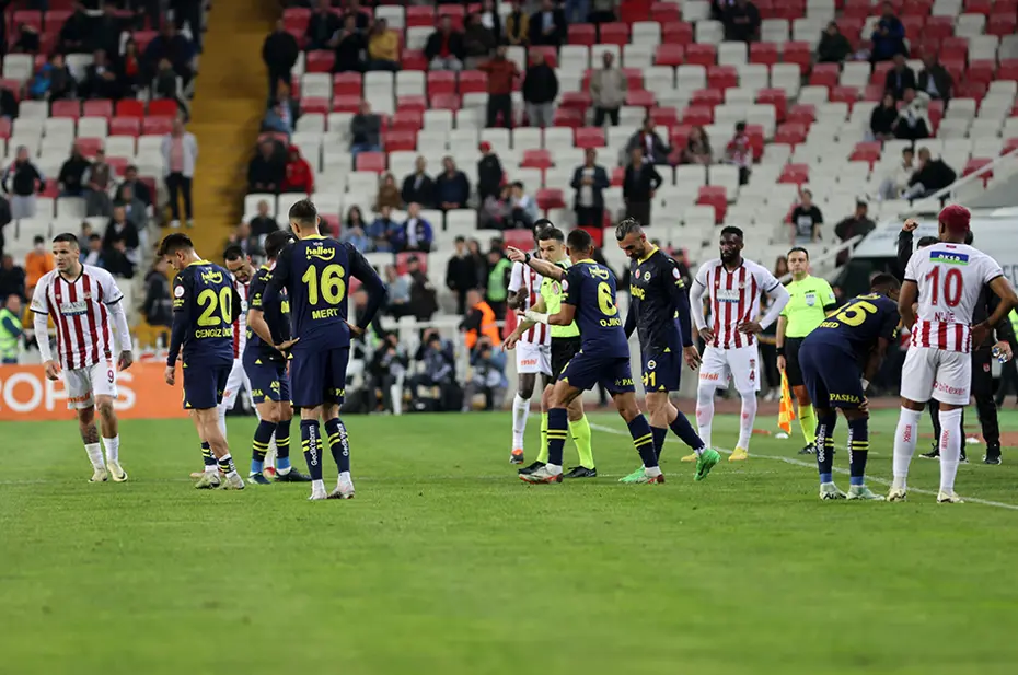 Fenerbahçe'nin Süper Lig'de 2023-2024 sezonu fikstürü, derbi maçları ve detaylar - 23