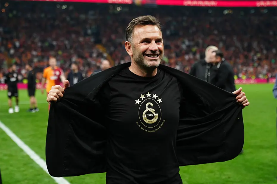 Okan Buruk'tan maç sonu Muslera ve Mertens sözleri: "Muhteşem bir veda oldu" - 5