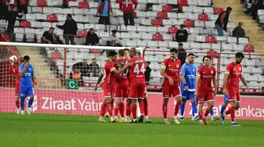Antalyaspor 5. tura farklı galibiyetle yükseldi