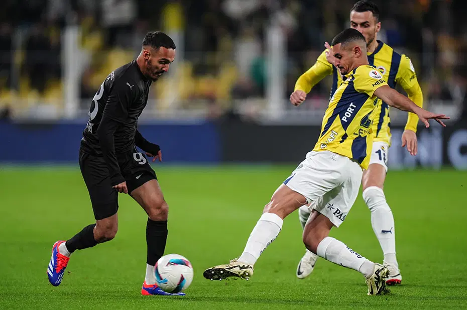 Trio yorumcular Fenerbahçe - Hatayspor maçının tartışmalı pozisyonlarını değerlendirdi: Kırmızı kart ve penaltı - 3