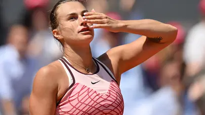 Fransa Açık'ta Sabalenka ile Muchova yarı finale yükseldi