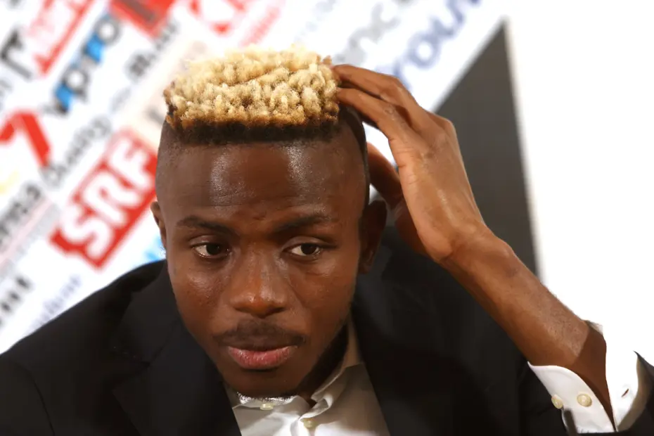 Victor Osimhen'e "Yılın En İyi Yabancı Sporcusu" ödülü - 14