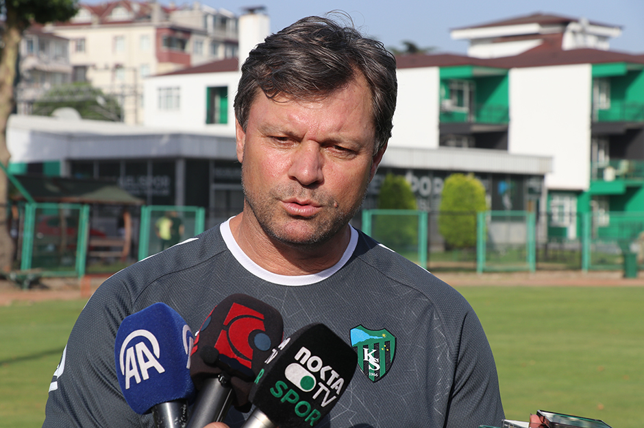 Ertuğrul Sağlam: Taraftarımızın özlediği Kocaelispor'u hazırlayacağız