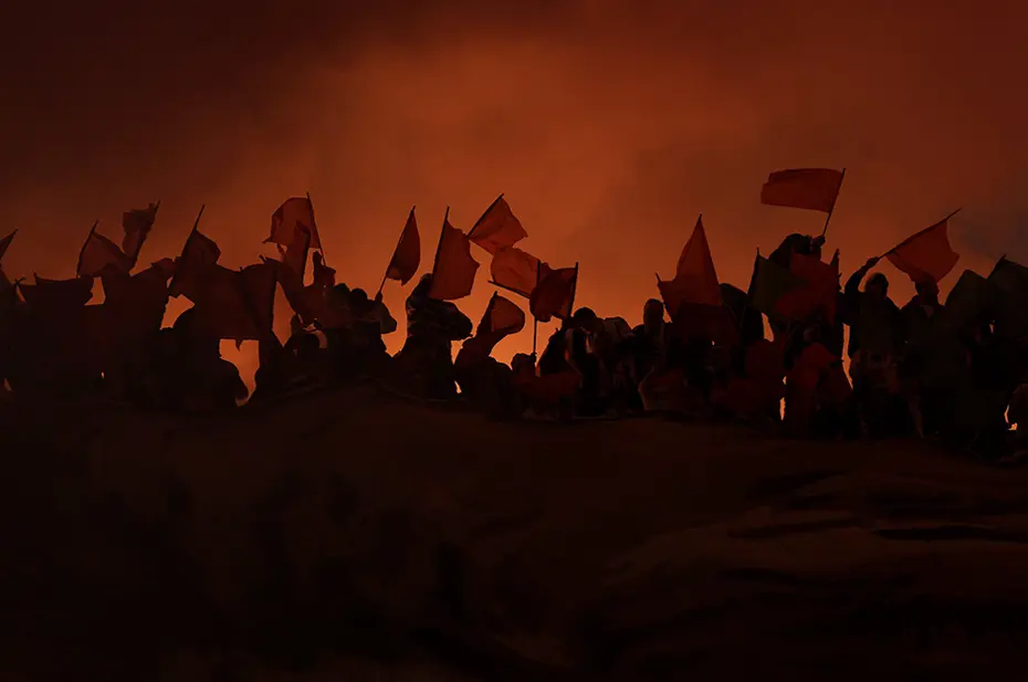 Geceye damga vuran tribün şovu: Ortalık yangın yerine döndü - 8