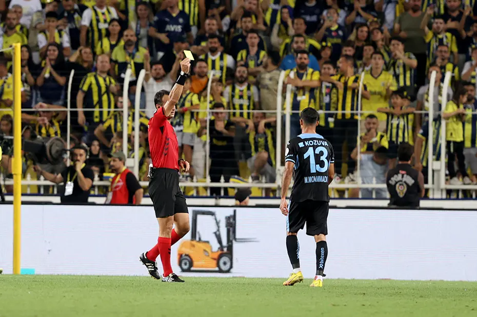 Trio ekibi Fenerbahçe - Adana Demirspor maçındaki kararları yorumladı: Kırmızı kart ve penaltı var mı? - 3 Trio ekibi Fenerbahçe - Adana Demirspor maçındaki kararları yorumladı: Kırmızı kart ve penaltı var mı? - 3