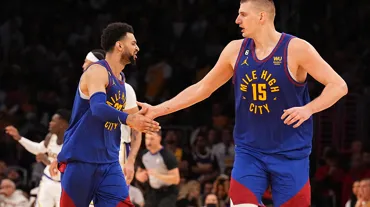 Nuggets, Lakers'ı yine devirdi; tarihi başarıya bir galibiyet kaldı