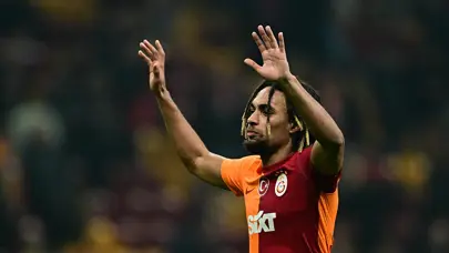 Galatasaray'da sıra geldi Sacha Boey'a: Aslan transferde hız kesmiyor Galatasaray'da sıra geldi Sacha Boey'a: Aslan transferde hız kesmiyor