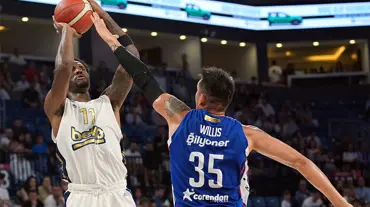 Fenerbahçe Beko-Anadolu Efes maçı kapalı gişe