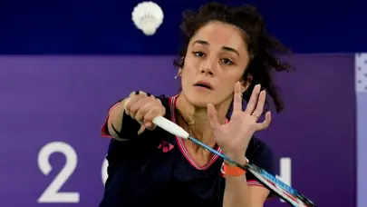 Milli badmintoncu Neslihan Yiğit'ten Paris 2024'te ilk galibiyet