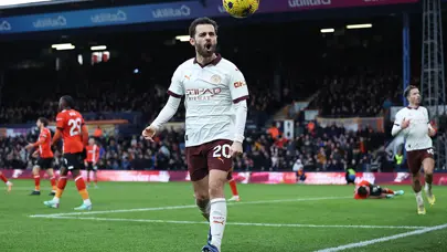 Manchester City'e geri dönüş için 3 dakika yetti