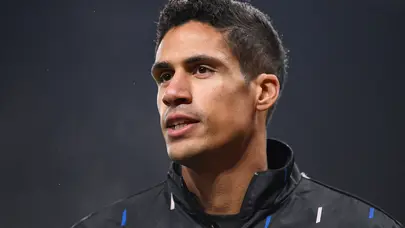 Futbolu bırakan Raphael Varane'a sürpriz görev
