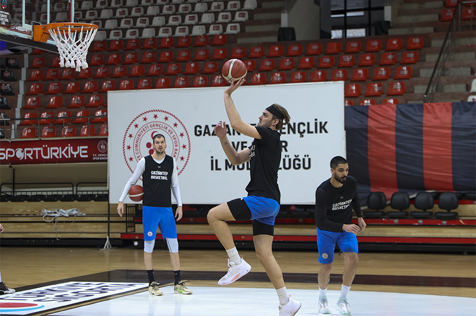 Gaziantep Basketbol'da hedef yeniden Süper Lig
