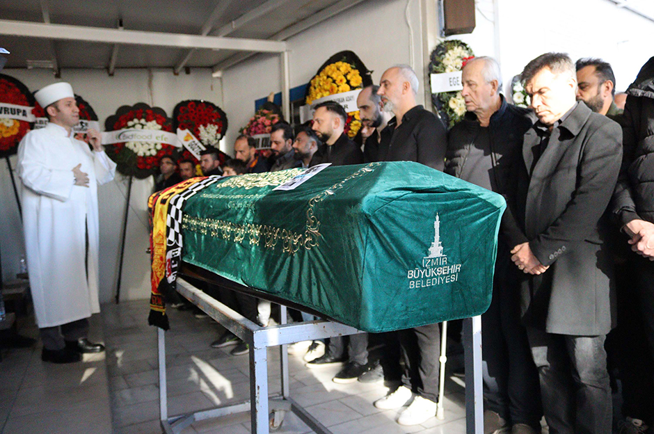 Ersen Martin son yolculuğuna uğurlandı