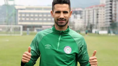 Alper Potuk'tan şaşırtan transfer! Yurt dışına gitti