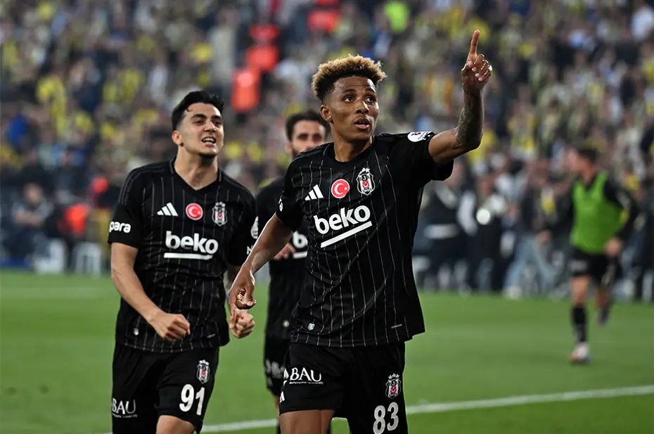 Gedson Fernandes'e Premier Lig'den kanca - 3