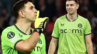 Lille-Aston Villa maçında ilginç an: Emiliano Martinez karşılaşmayı 2 sarı kartla tamamladı