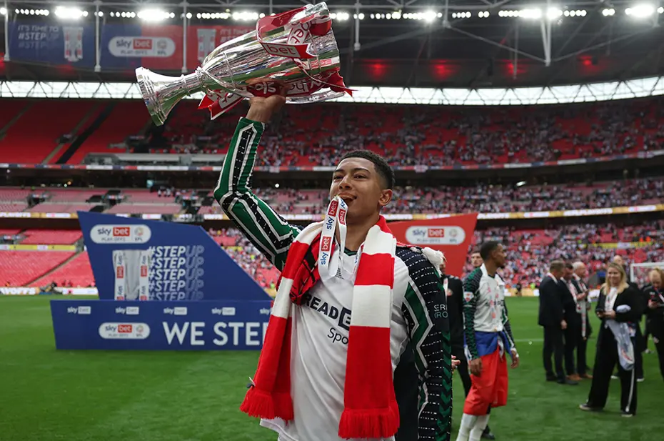 Jobe Bellingham da abisinin izinden gidiyor - 5