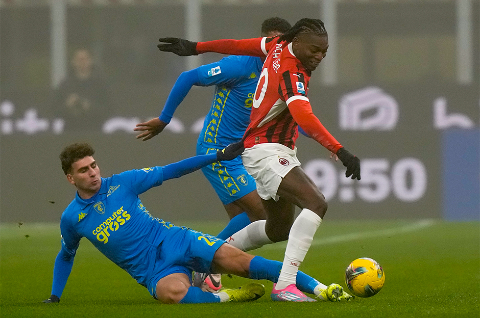 Nelsson'un ayrılığı sonrası stoper hamlesi: Galatasaray'ın istediği ismi duyurdular