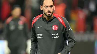 Hakan Çalhanoğlu sakatlık durumunu açıkladı: Takıma destek mesajı verdi