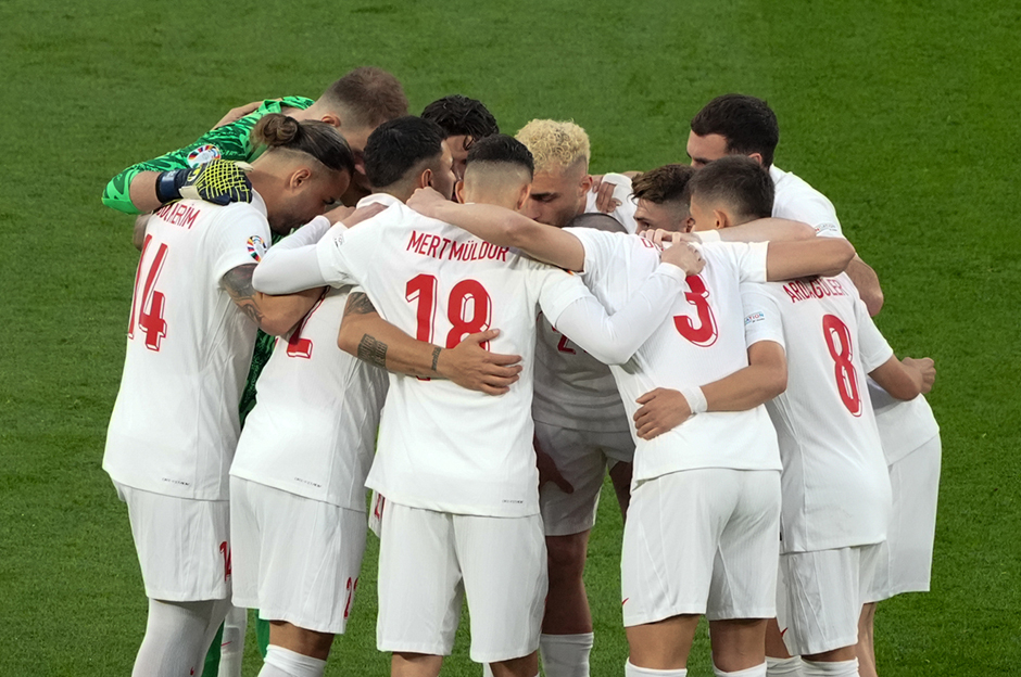 Türkiye’nin rakibi kim olacak? Türkiye, Hollanda maçını kazanırsa yarı finalde kimle oynayacak, hangi takımla eşleşecek?