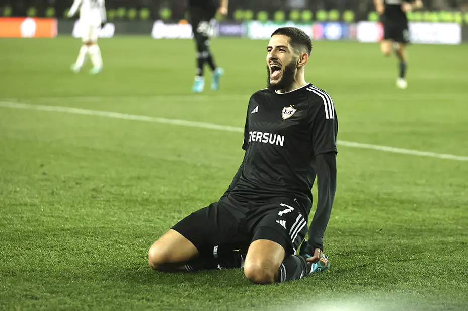 Yassine Benzia yıllar sonra itiraf etti: Fenerbahçe hakkında olay sözler - 4 Yassine Benzia yıllar sonra itiraf etti: Fenerbahçe hakkında olay sözler - 4