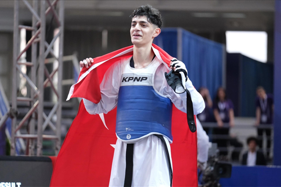 Furkan Ubeyde Çamoğlu'ndan altın madalya