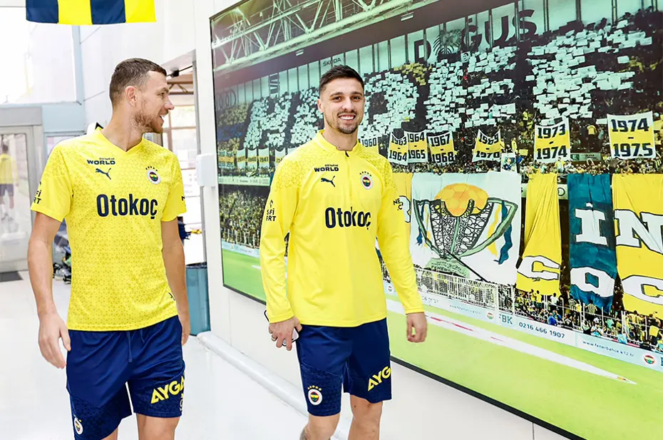 Rade Krunic teklifi kabul etti: Transfer gerçekleşiyor - 1 Rade Krunic teklifi kabul etti: Transfer gerçekleşiyor - 1