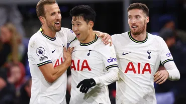 Tottenham farklı kazandı, Kane ve Son tarihe geçti
