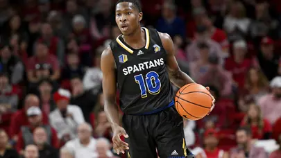 Darüşşafaka, Omari Moore ile anlaştı