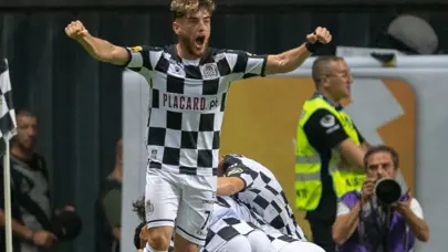 Trabzonspor'a Meunier'nin ayrılığı sonrası sürpriz sağ bek