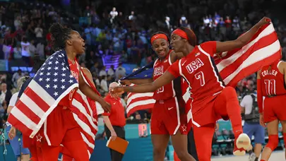 ABD kadın basketbolda da altın madalyayı kaptı