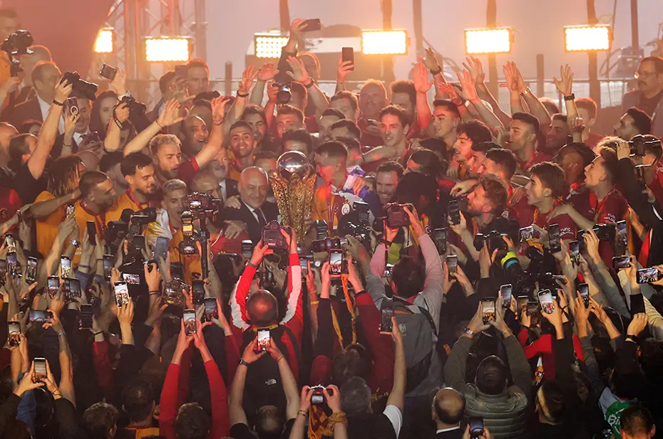 Galatasaray'a rekor gelir! Kasa doldu taştı - 2