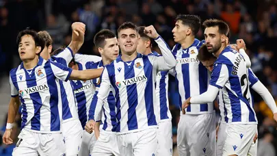 Ajax ilk yenilgisini Real Sociedad karşısında aldı Ajax ilk yenilgisini Real Sociedad karşısında aldı