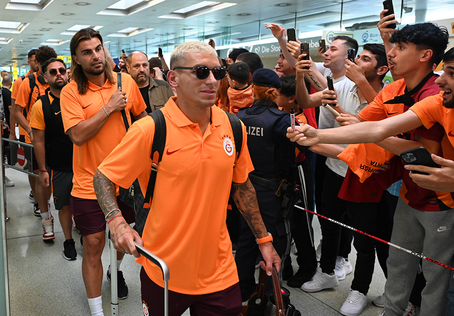 Galatasaray Futbol Takımı, Avusturya'ya geldi