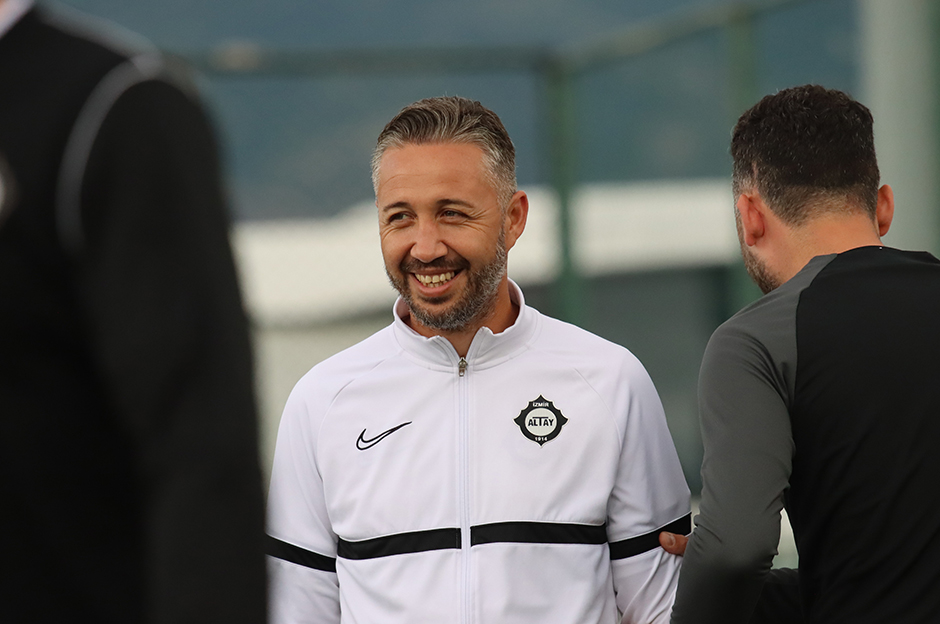 Altay yeni sezona 36 futbolcuyla hazırlanıyor