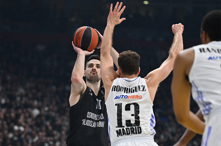 Panathinaikos Ioannis Papapetrou'yu kadrosuna kattı