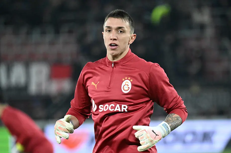 Galatasaray'da Muslera'nın yerine sürpriz kaleci - 2 Galatasaray'da Muslera'nın yerine sürpriz kaleci - 2