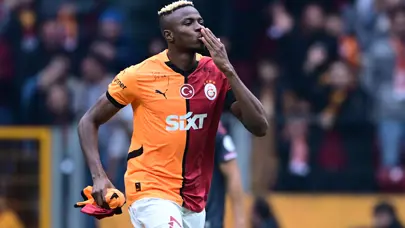 Galatasaray'ın Osimhen transferi için efsane futbolcudan flaş açıklama: Dünya devine çağrı yaptı