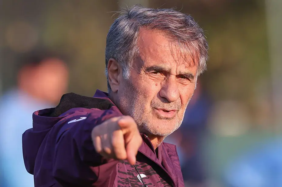 Yerinde takip edeceğini açıklamıştı: Şenol Güneş'in izlediği 3 futbolcu belli oldu - 3 Yerinde takip edeceğini açıklamıştı: Şenol Güneş'in izlediği 3 futbolcu belli oldu - 3