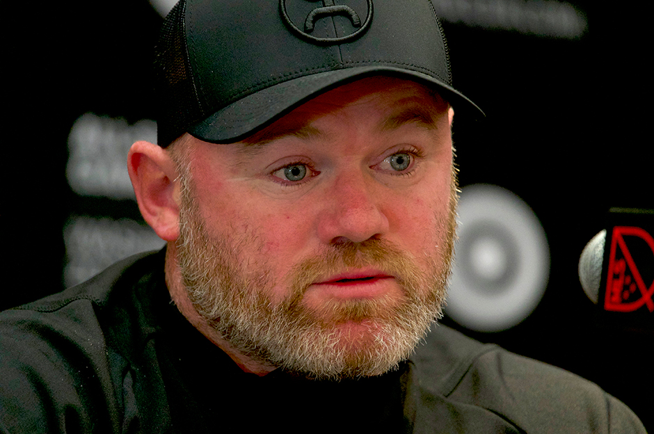 Wayne Rooney fiyaskosu sonrası resmi karar açıklandı