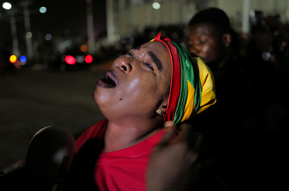 Hataysporlu Christian Atsu'nun cenazesi ülkesinde gözyaşlarıyla karşılandı